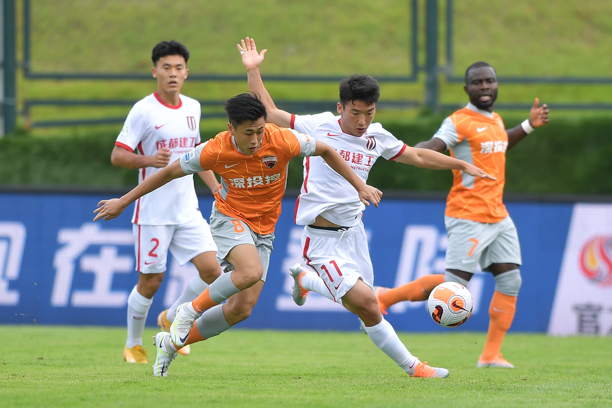体育赛事-冲刺阶段新疆广汇备战中超，单刀错失细节曝光，质疑声仍在，医务组通报恢复的简单介绍