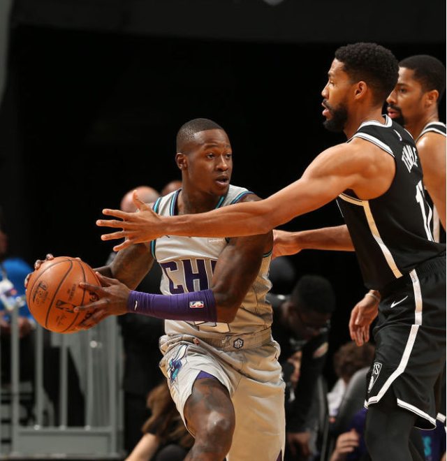 包含赛地聚焦——欧篮联国际比赛日热度飙升;夏洛特黄蜂完成体检;悬念犹存;控场能力受关注的词条 包含赛地聚焦——欧篮联国际比赛日热度飙升;夏洛特黄蜂完成体检;悬念犹存;控场能力受关注的词条