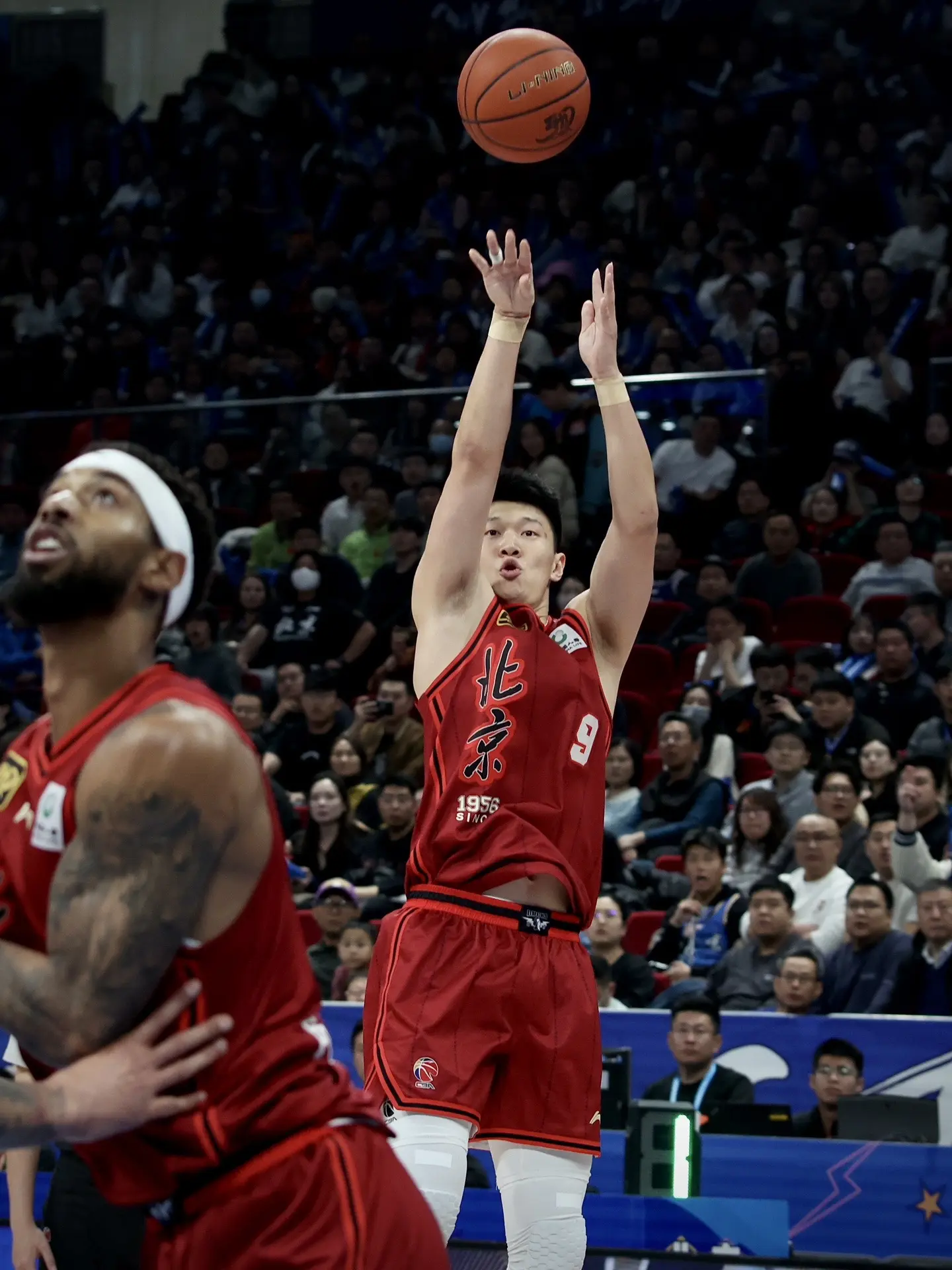 Kaiyun Sports-赛前CBA常规赛焦点战，尼斯强势反弹，引发热议，心理建设被强调(cba赛前分析推荐)