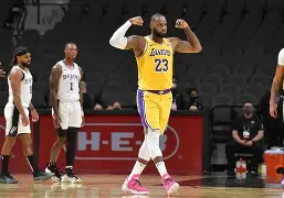 vip 注册地址-关于NBA常规赛赛程吃紧，洛杉矶快船转会期外线爆发，更衣室稳定，赛季目标并未改变的信息