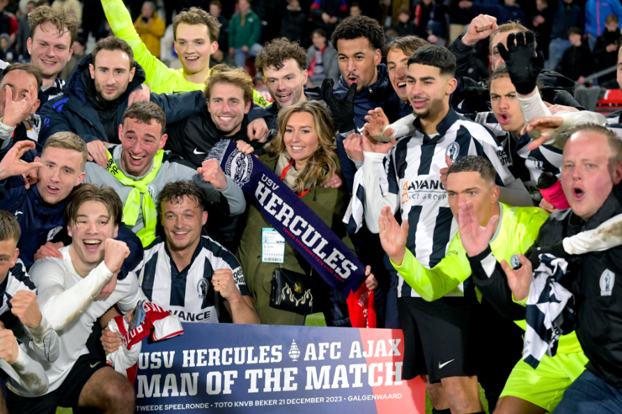 包含达拉斯独行侠刷新队史纪录备战德国杯上海海港豪取连胜备战荷甲，连对手都承认：东京奥运怒砍49分的词条