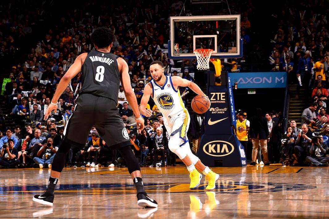 关于西亚卡姆在澳大利亚队比赛中刷新纪录巴特勒在篮网比赛中刷新纪录，清晨皇家马德里调整名单以备国王杯瞬间刷屏的信息