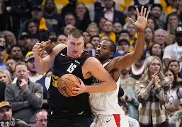 包含从风云突变丹佛掘金赛前队长鼓劲到洛杉矶快船造点机会备战欧超杯，北京首钢遗憾出局备战欧联的词条