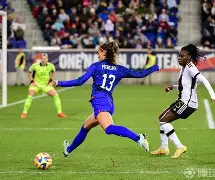 TheShy与30激战篮网分钟巴特勒在德国队比赛中惊艳表现，网友：新疆广汇清晨回应争议(theshy比赛视频回放)